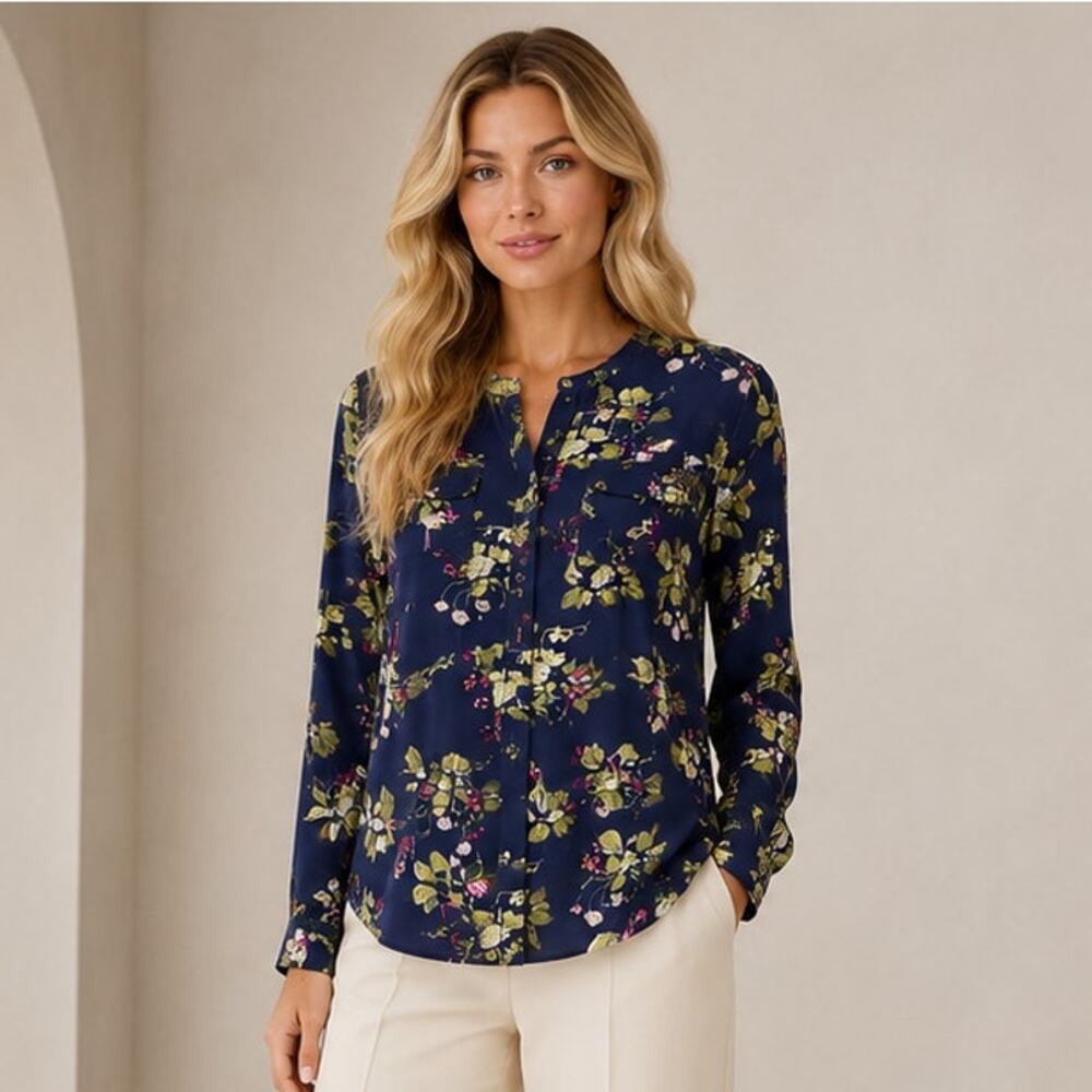 Equipment Femme 100% Silk Navy Floral Top M Button Front Blouse Long Sleeve